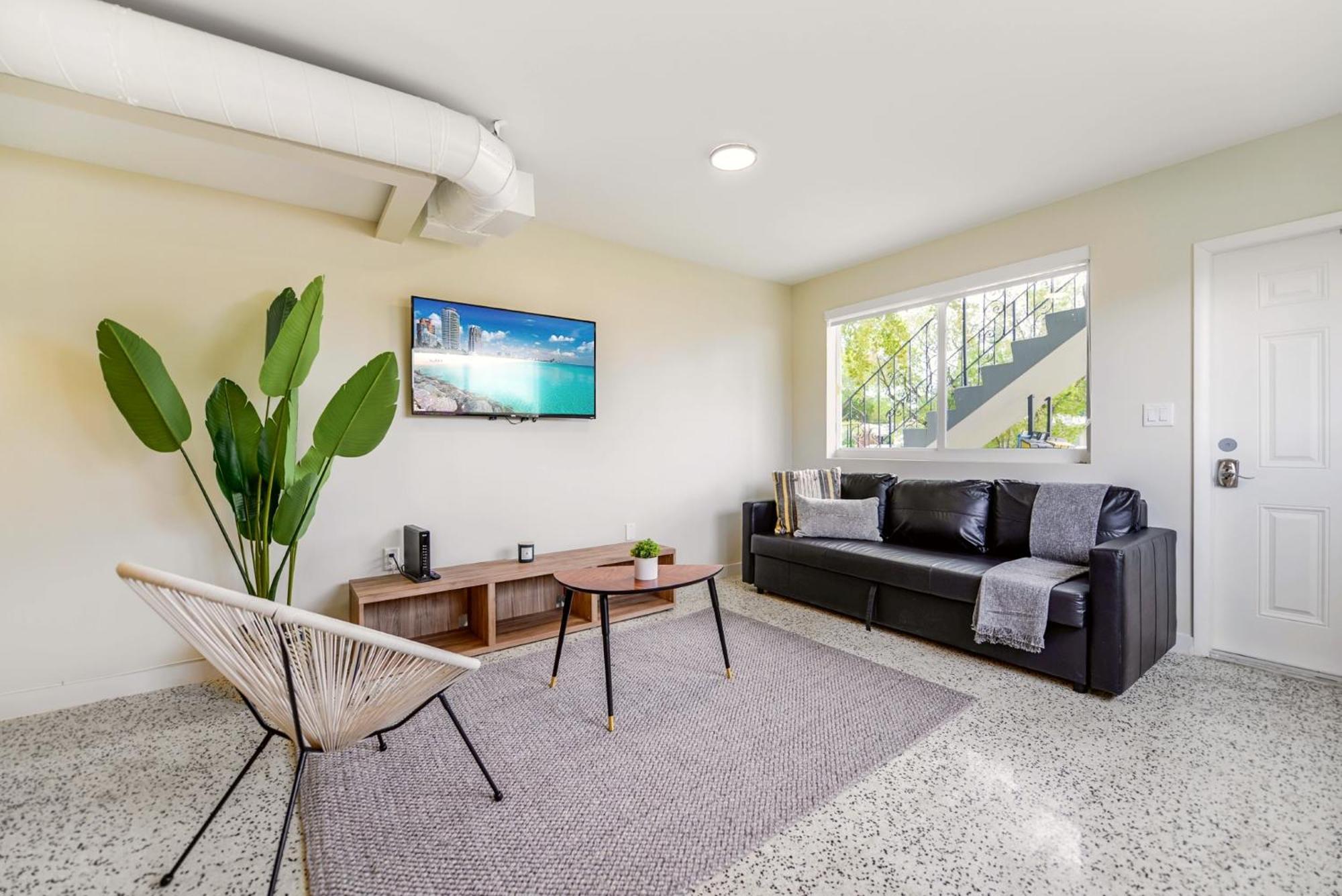 Modern Extended Near Apartment Miami